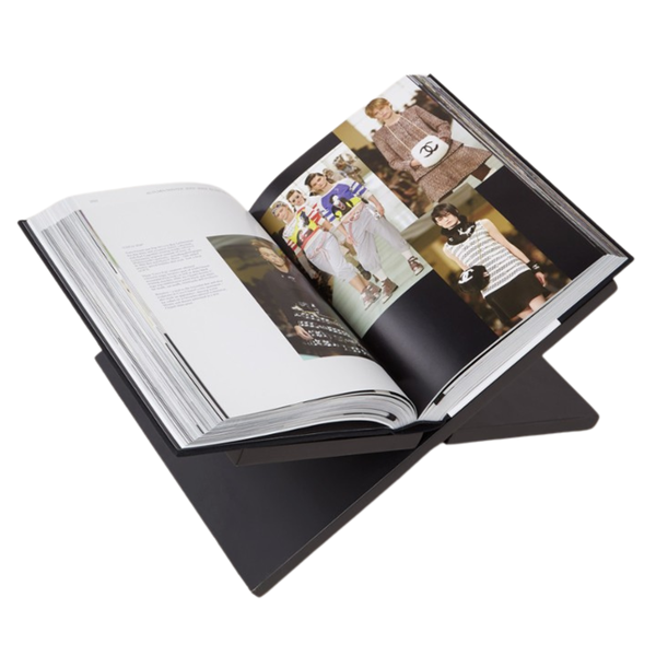 【美品】　CHANEL CATWALK book インテリアブック Livro Decorativo Chanel Catwalk The Complete Collections - 28 cm