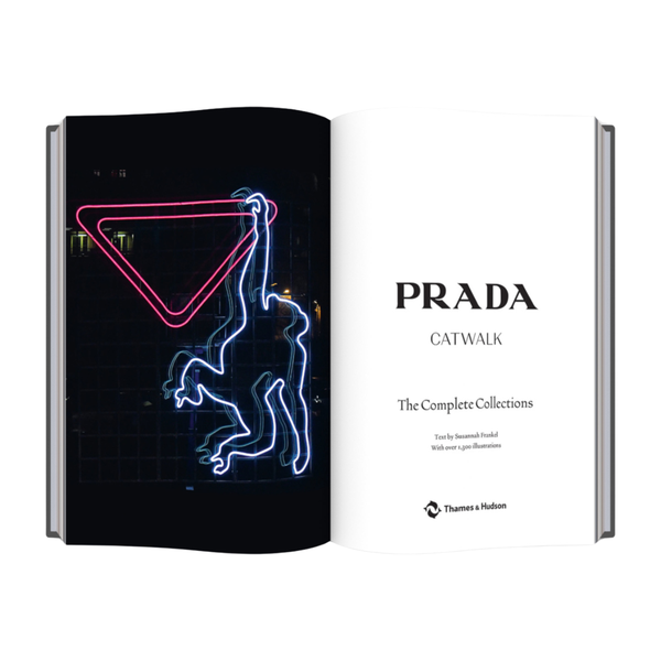 Livro Decorativo Prada Catwalk - 28 cm