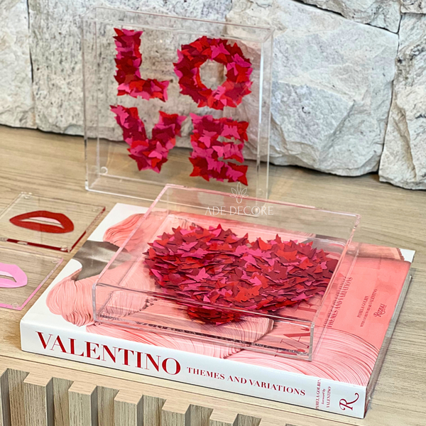 Livro Decorativo Valentino Themes and Variations - 28 cm